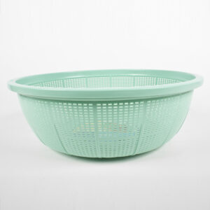 Round Basket 17" X 6" / Colander